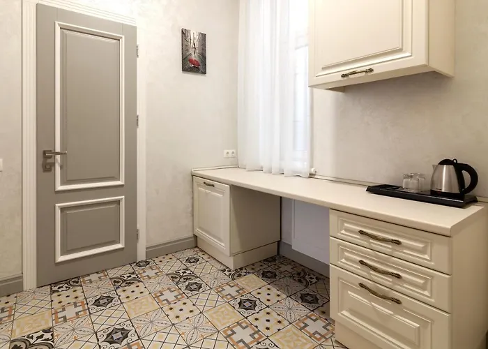 Royal Mini-apart On Rynok Square 리비프