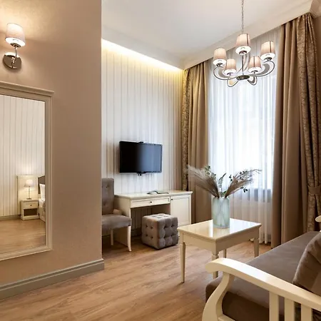 Royal Mini-apart On Rynok Square Lviv